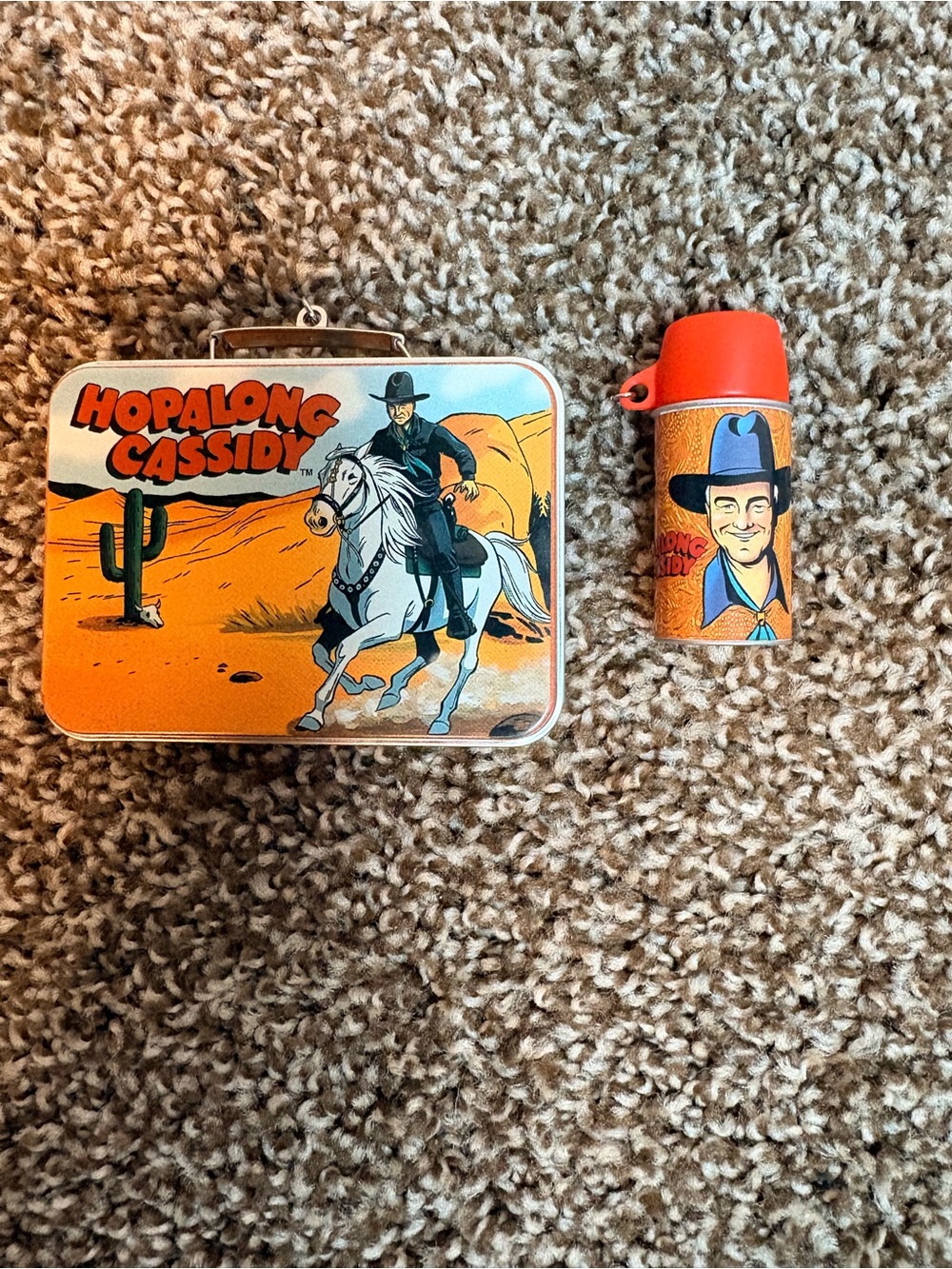 Hopalong Cassidy Metal Collectible Lunchbox with Matching Thermos Set Ornament